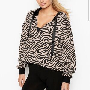 NWT Victoria’s Secret  Fleece Crop Hoodie XS